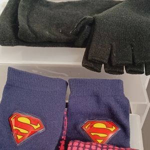 Womems DC Comics Light up Supergirl Knee-high Socks and Fingerless Gloves